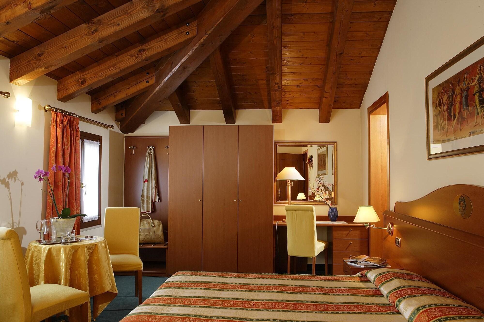 Hotel Antico Moro Chirignago-Zelarino Buitenkant foto